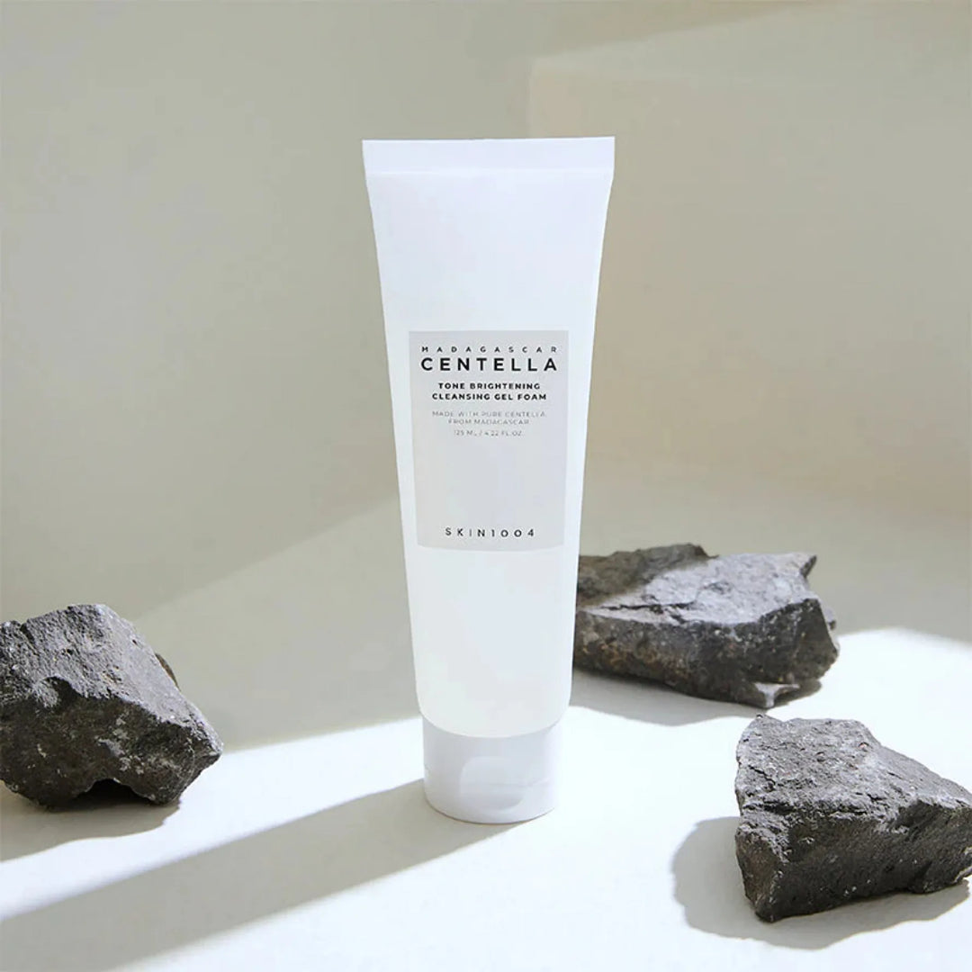 SKIN1004 Tone Brightening Cleansing Gel Foam in a 125ml bottle, displaying the foaming cleanser with a clear pump dispenser.