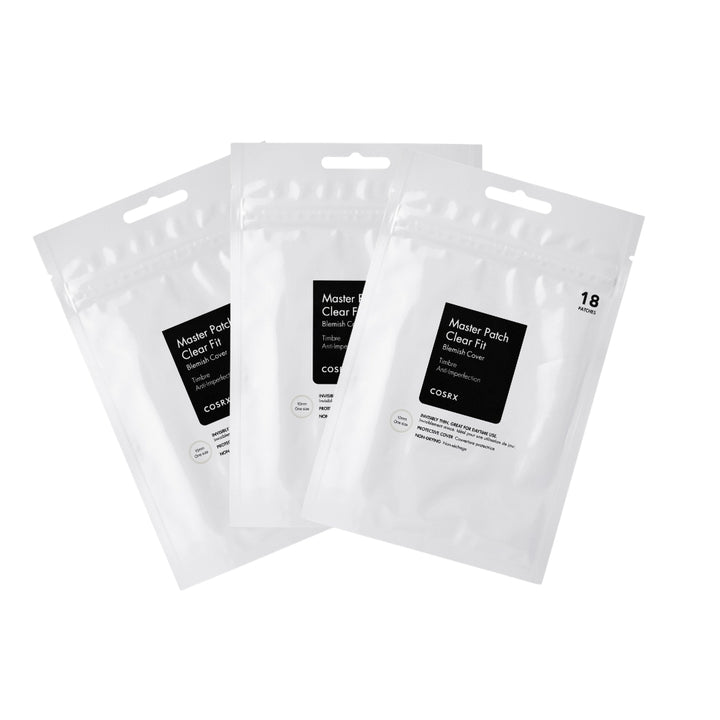 COSRX Master Patch Clear Fit bumseplaster applied on skin, designed for targeted acne treatment and skin healing.